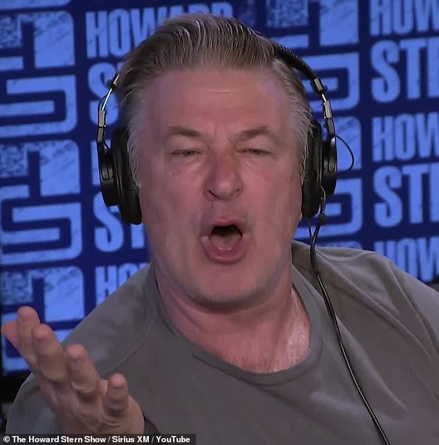 Alec Baldwin says taking anger management sessions made the actor realize  he's 'not that angry' | Daily Mail Online