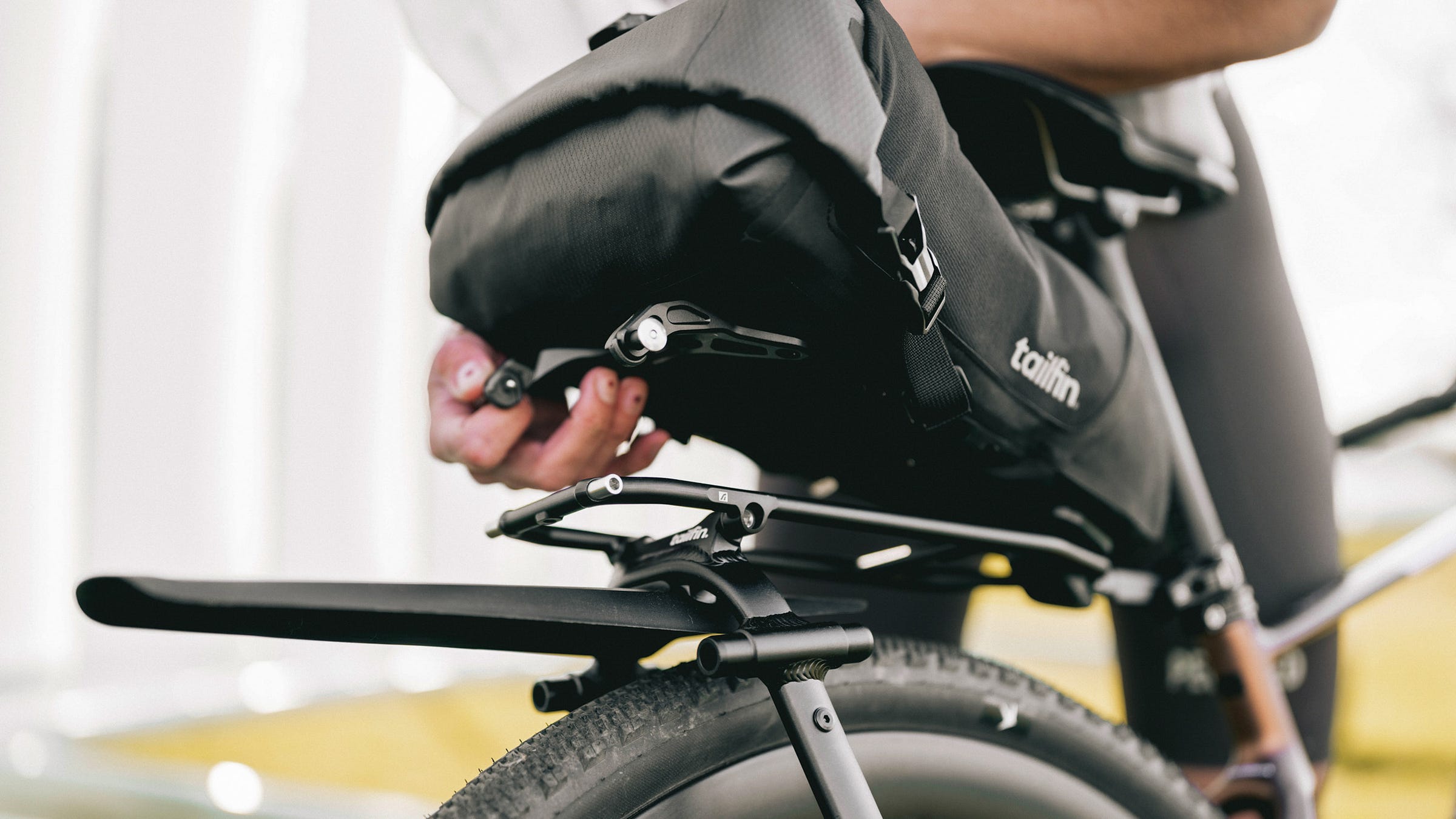 Tailfin Journey rack top bag