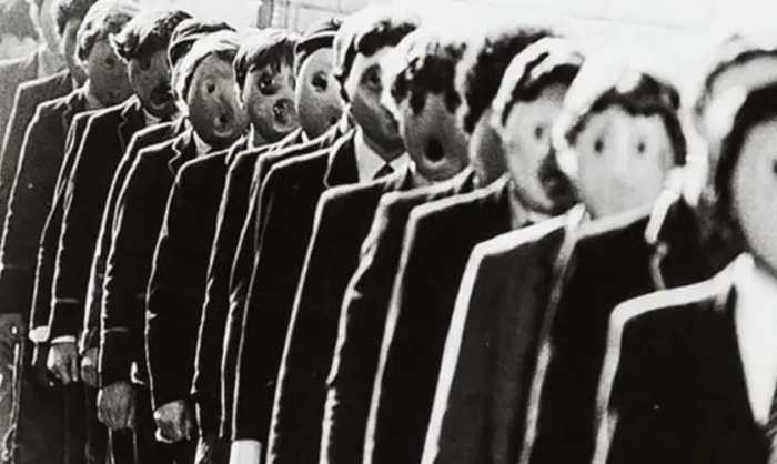 ¿Es esto realmente normal? Breve semblanza de la sociedad industrial