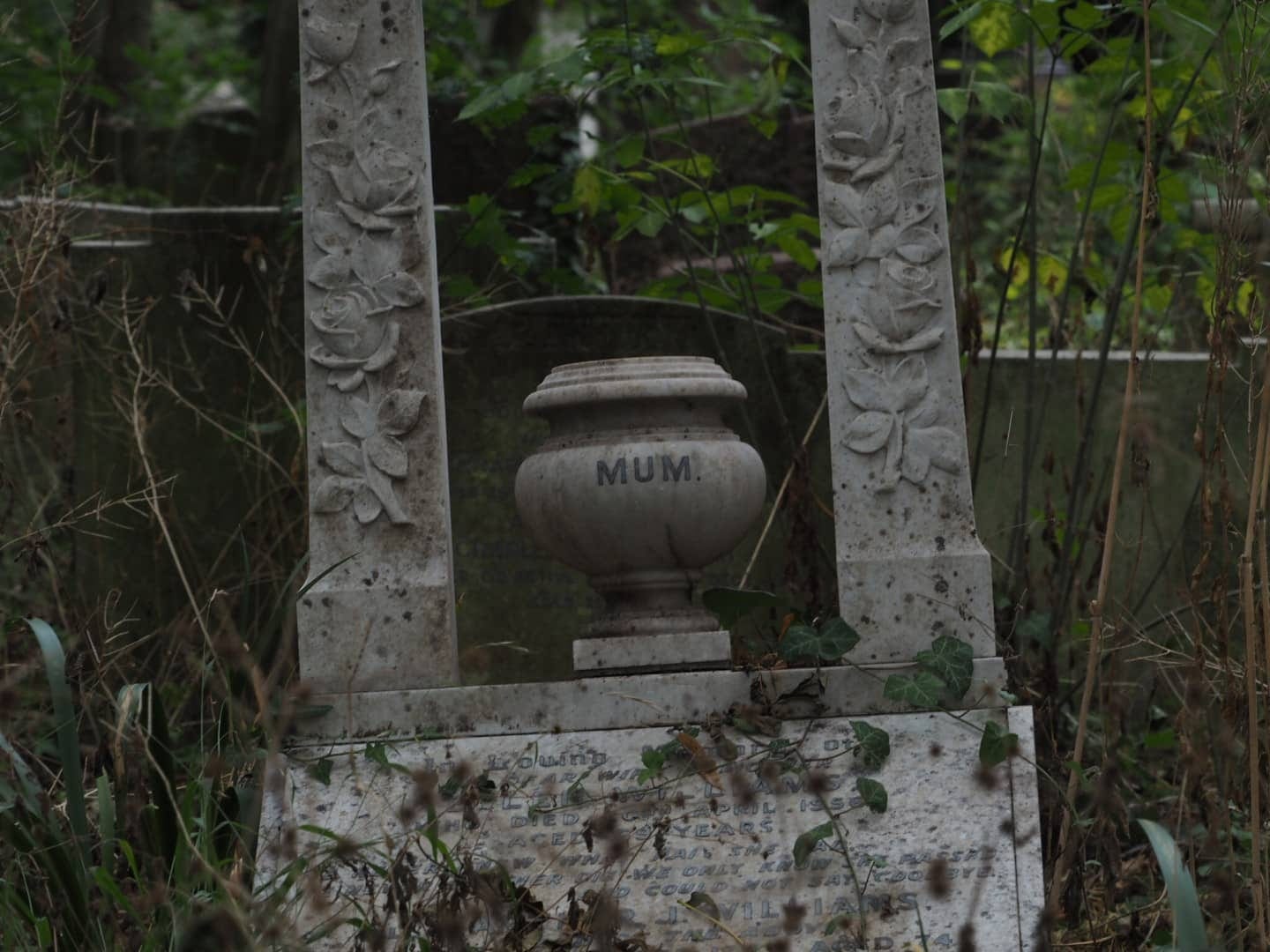 Tower Hamlets Cemetery Park
