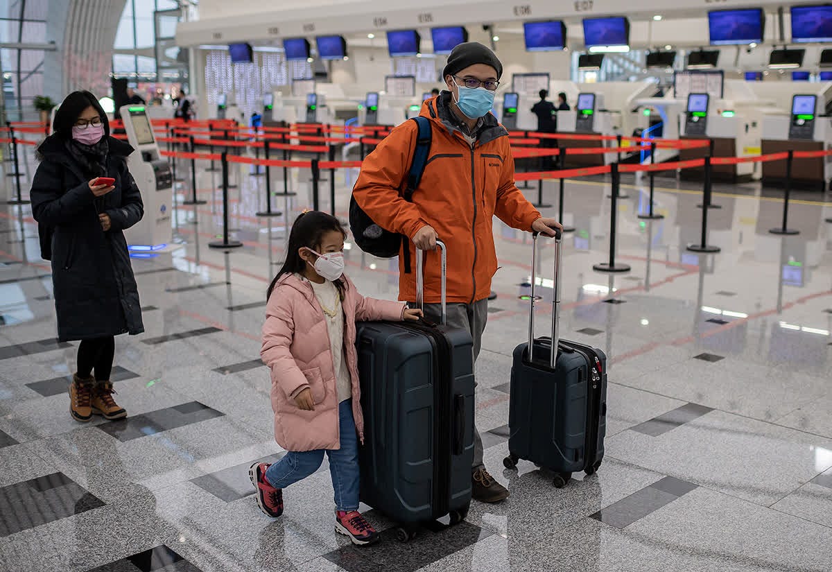 Dubai warns pharmacies after face mask price hikes - Arabianbusiness