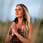 Elle White's avatar