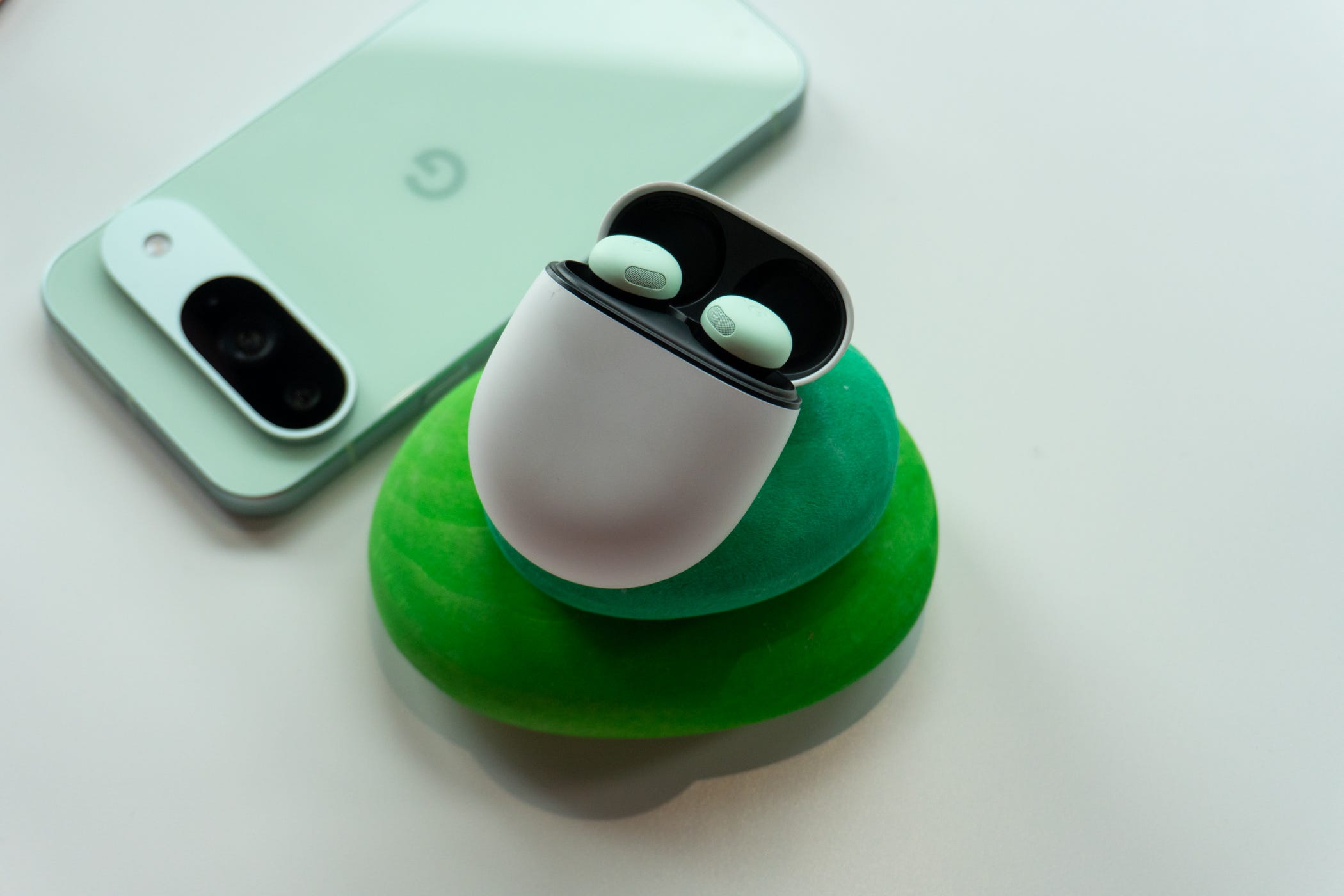 Google Pixel Buds Pro 2 hands-on review: these AI earbuds