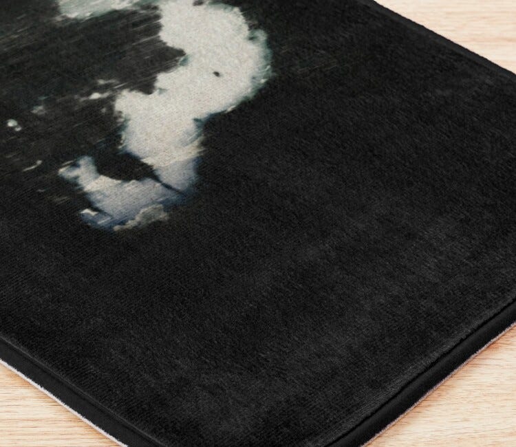 Between the Tub and Twitter