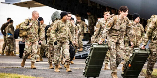 82nd Airborne Begins Arriving in Poland Ahead of Potential Russian Attack on Ukraine – Association of Defense Communities (ADC) 82nd Airborne Begins Arriving in Poland Ahead of Potential Russian Attack on Ukraine – Association of Defense Communities (ADC)