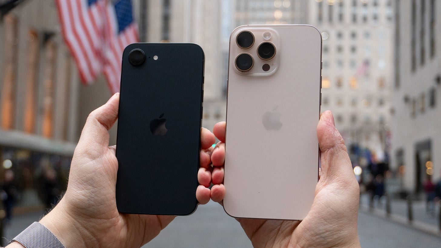 iPhone 16e vs iPhone 16 Pro Max iPhone 16e vs iPhone 16 Pro Max