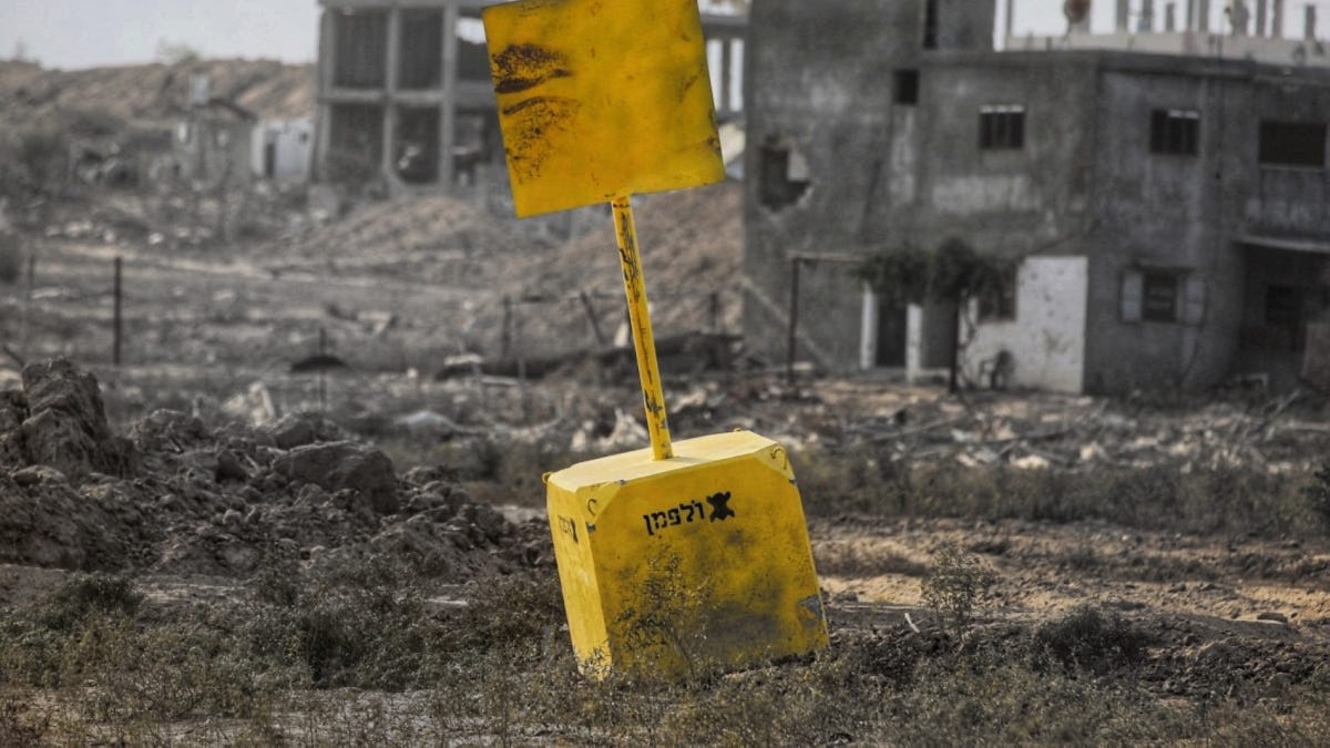Yellow Terror Terror tunnels and snipers: Life on Gaza’s yellow line