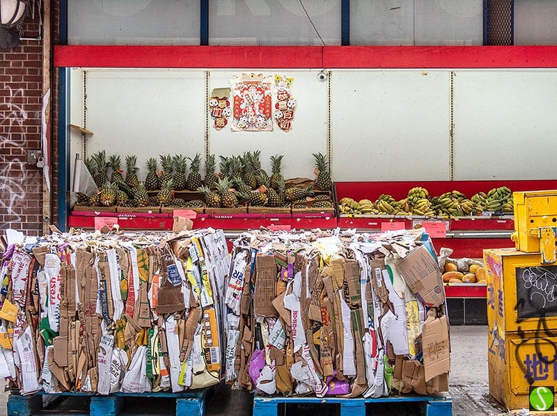2022 photo by Steve Butcher of Chinatown NY fruit display
