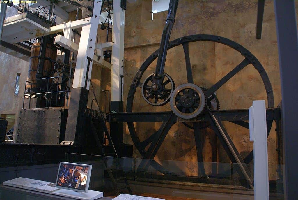 Boulton_&_Watt_steam_engine,_Sydney_Powerhouse_Museum,_2014_(15240699214) (1)