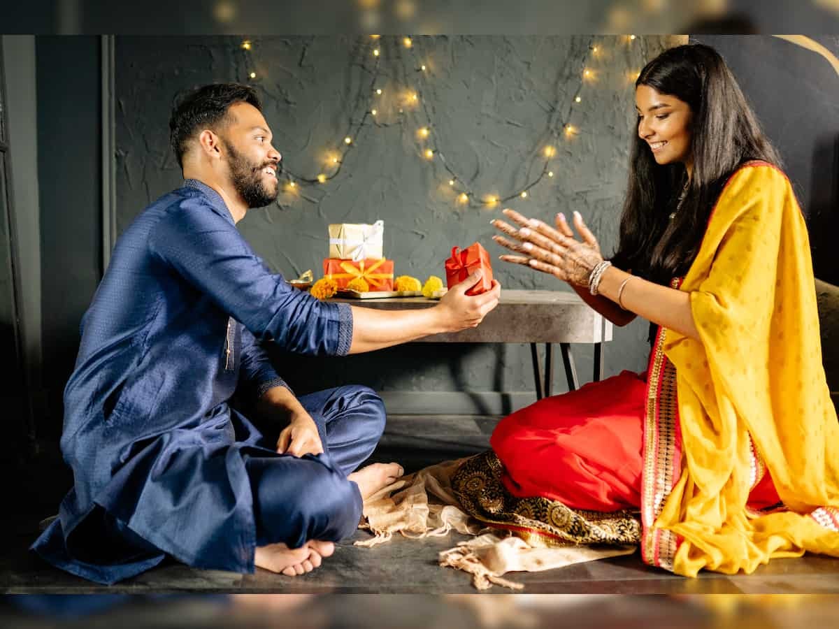 Bhai Dooj 2023: When is Bhai Dooj? Know shubh muhurat, significance, and other details Bhai Dooj 2023: When is Bhai Dooj? Know shubh muhurat, significance, and other details