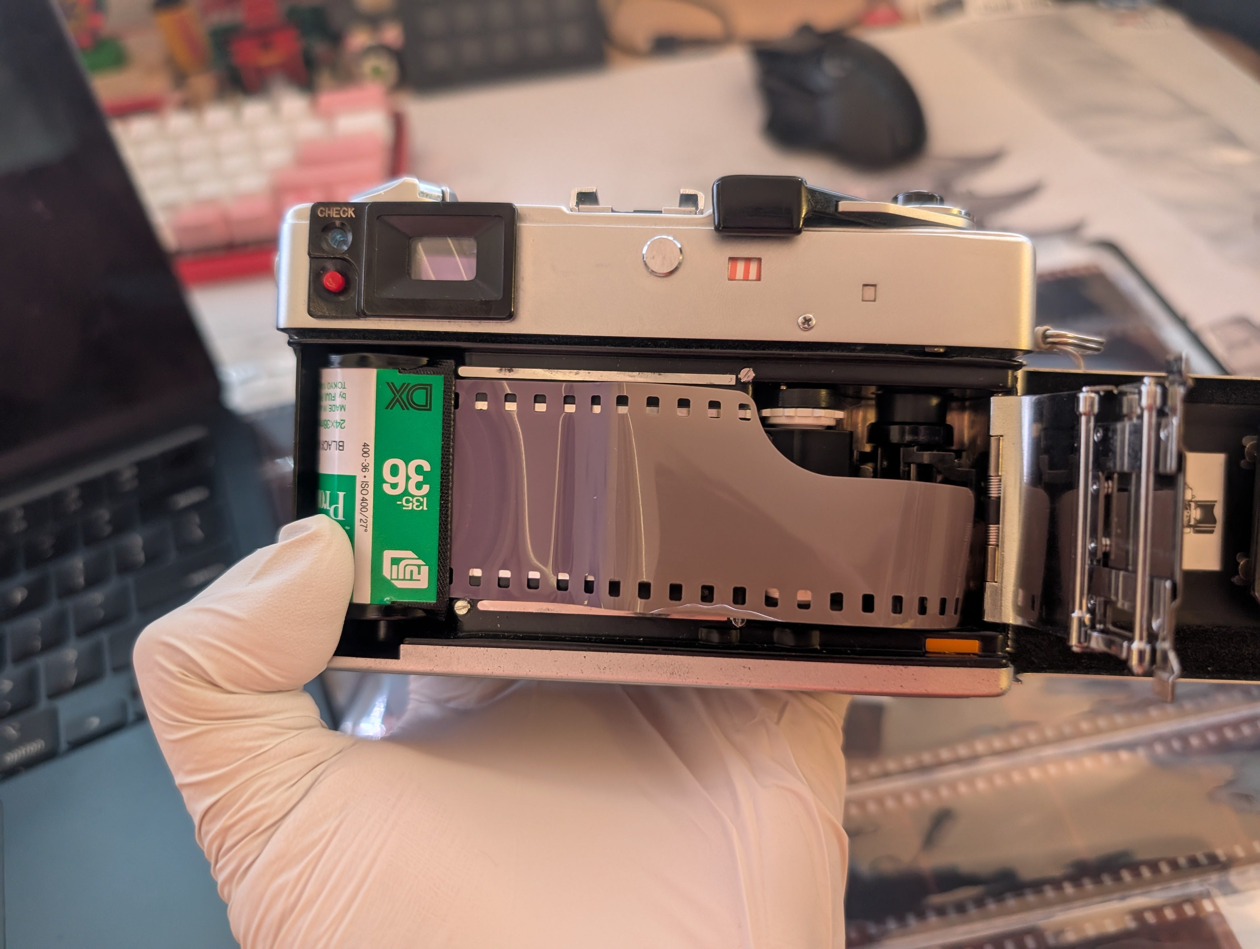 Canon Canonet QL17 G-III - Review - by Eric Chin