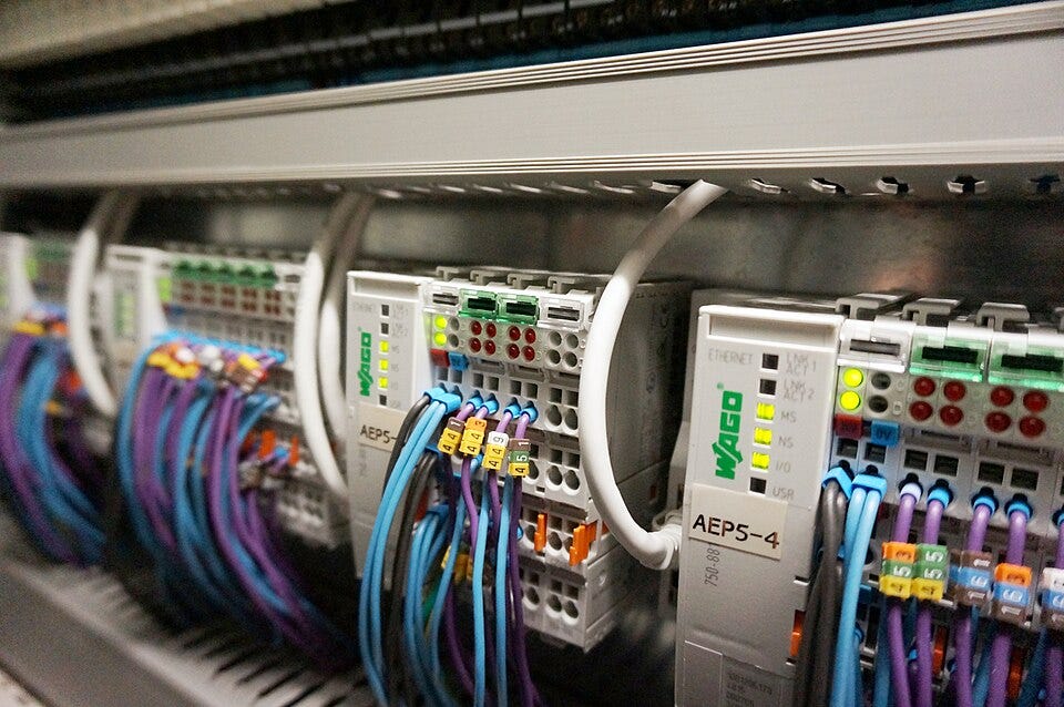 File:Automate industriel WAGO pour un système de monitoring en industrie pharmaceutique.jpg File:Automate industriel WAGO pour un système de monitoring en industrie pharmaceutique.jpg