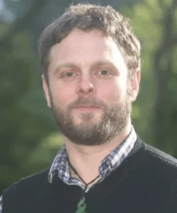 Portrait photo of Nathan Surendran