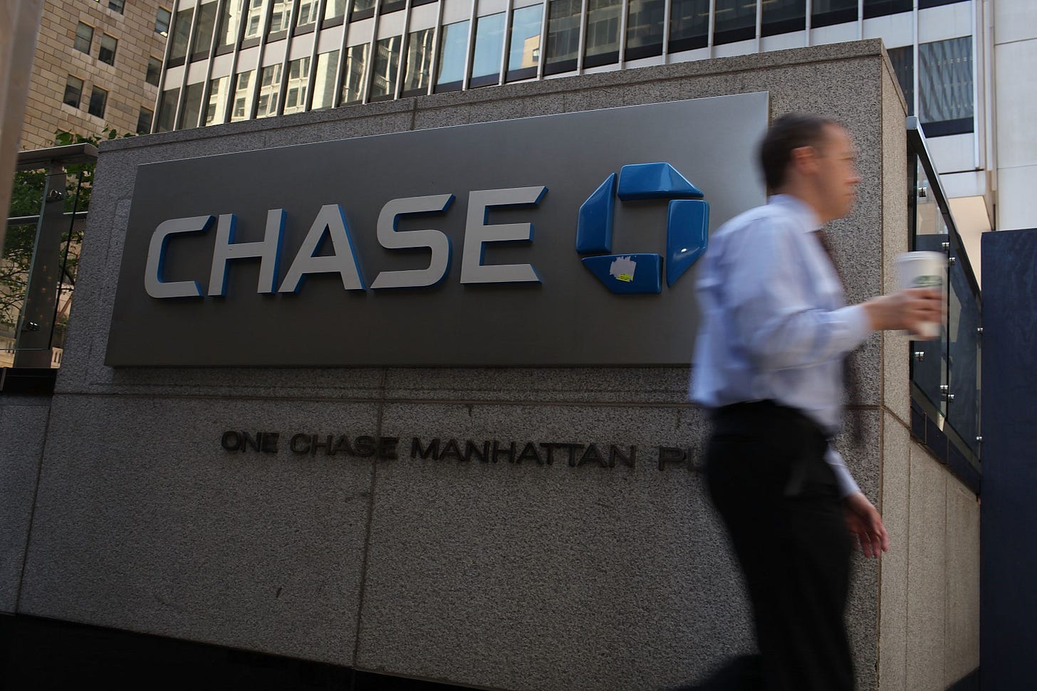 JPMorgan Chase to pay $920 million to settle trading misconduct allegations  | CNN Business