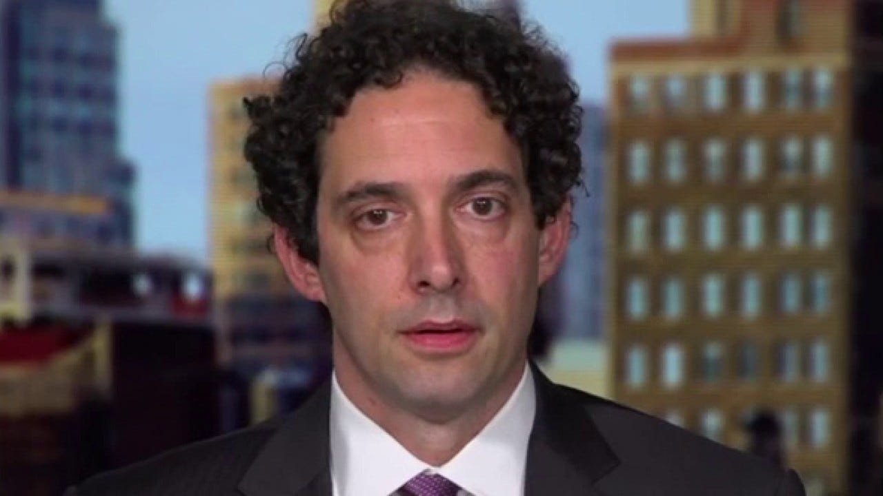 Twitter permanently suspends Alex Berenson over coronavirus tweets | Fox  Business