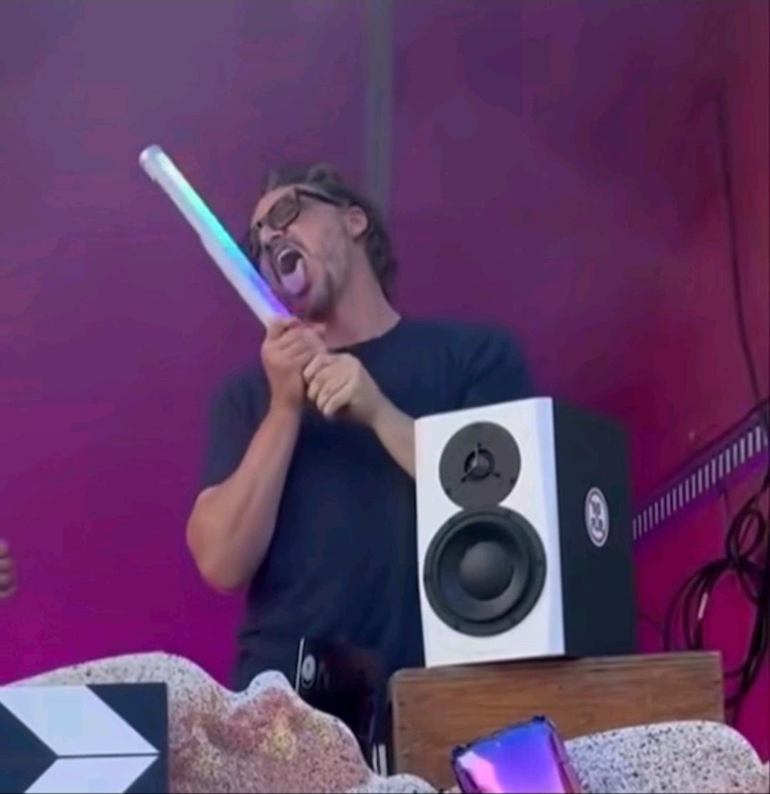 Okay, hands up if you'd like this to be you…. : r/Pedro_Pascal