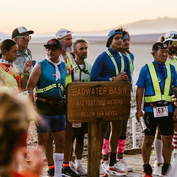 ultrarunners line up at the start of the Badwater 135