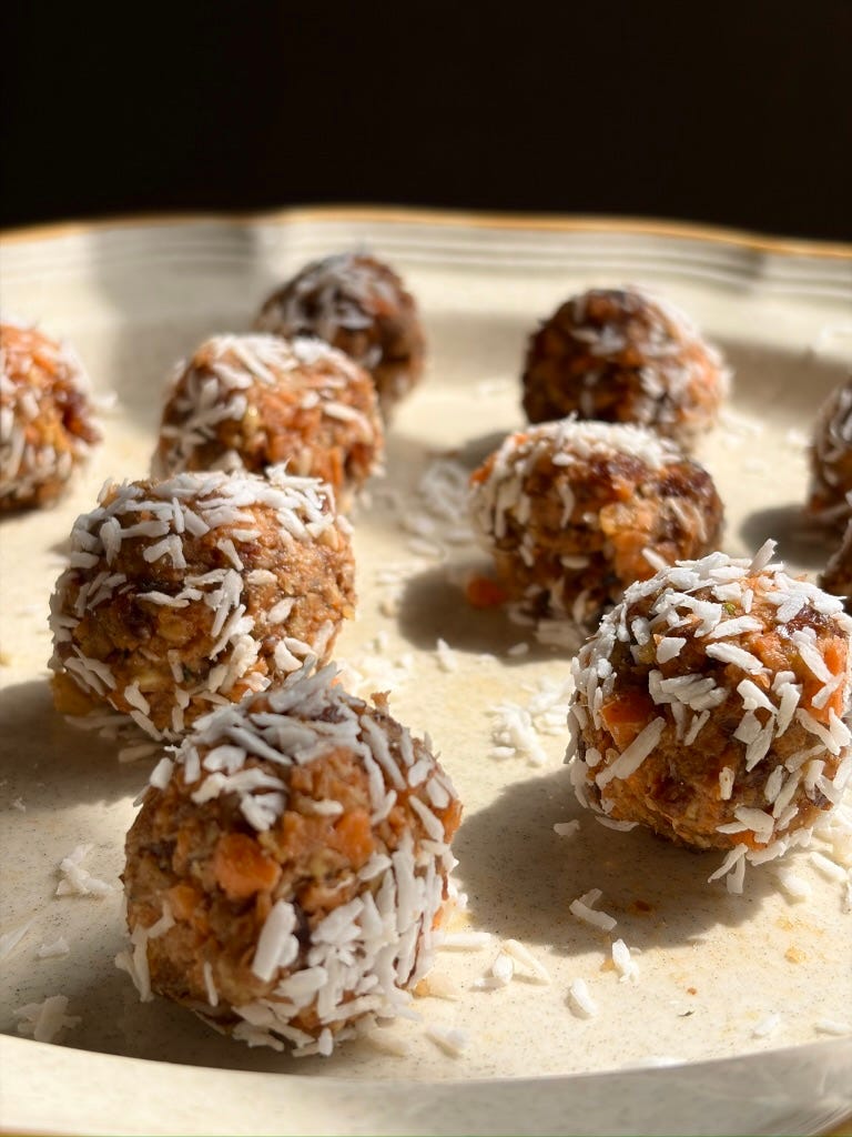 Carrot cake energy balls Carrot cake energy balls