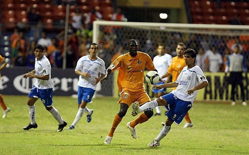PR Islanders 3-3 Cruz Azul... La Máquina se aferró a la cima del Grupo C -  Mediotiempo