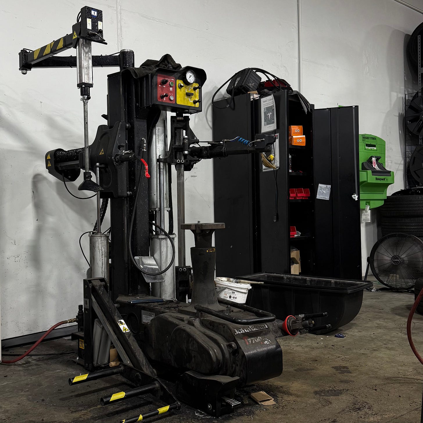 Tire Changer
