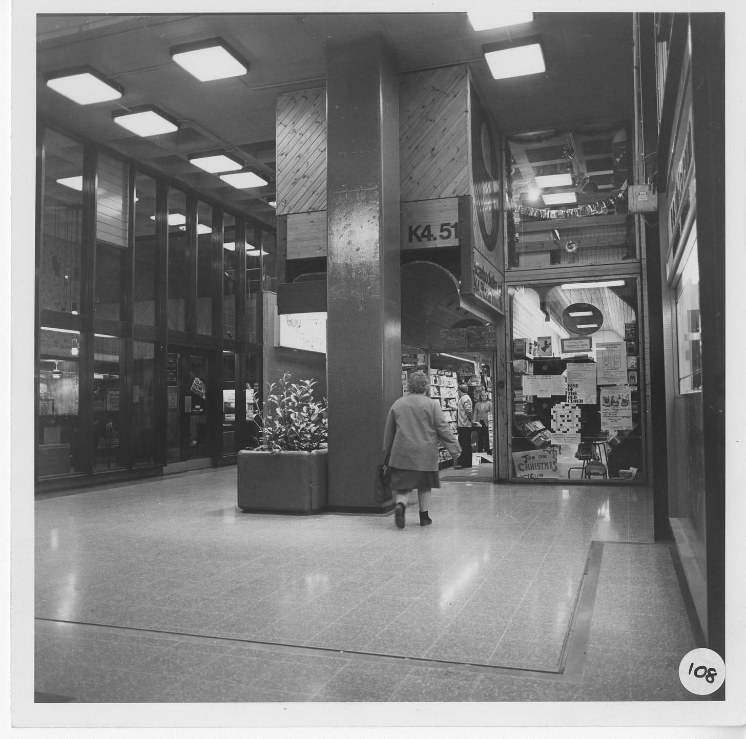 Copyright North Lanarkshire Council. UT-177-4(108).jpg
. Original photograph is held at North Lanarkshire Archives in the records of the Cumbernauld Development Corporation. Copyright North Lanarkshire Council. UT-177-4(108).jpg
. Original photograph is held at North Lanarkshire Archives in the records of the Cumbernauld Development Corporation.