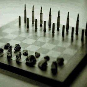 Πώς επιβάλλεται και πώς γκρεμίζεται μία κοινοβουλευτική δικτατορία