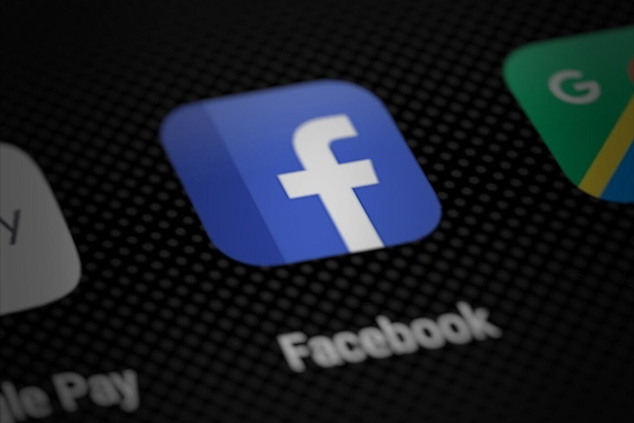 Facebook app icon on smartphone|來源:Yuri Samoilov / Wikimedia Commons(CC BY 2.0) Facebook app icon on smartphone|來源:Yuri Samoilov / Wikimedia Commons(CC BY 2.0)