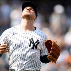 Schmidt flirts with no-no, throws 7 hitless frames in Yanks' romp Schmidt flirts with no-no, throws 7 hitless frames in Yanks' romp