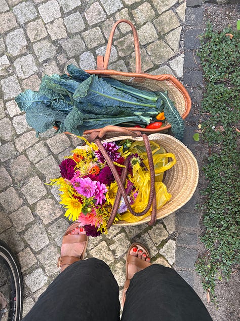 Tomato toast, Schultutes, stone fruit and first days of school