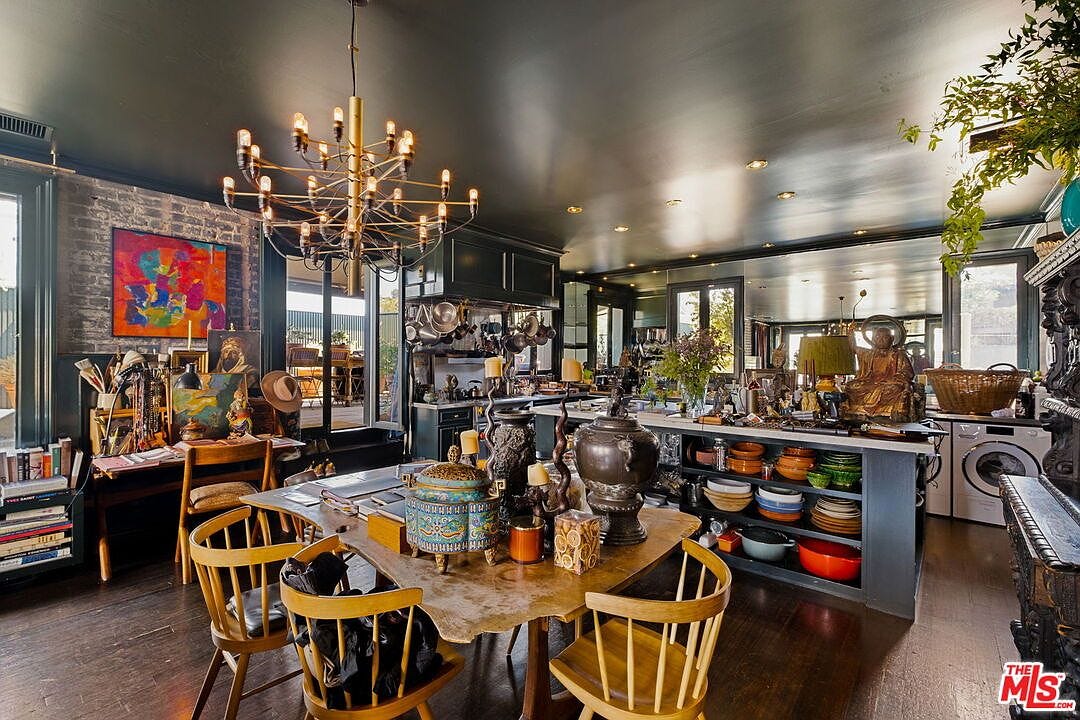 carousel photo #58 (MLS)