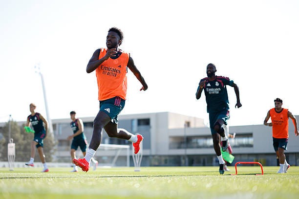 https://media.gettyimages.com/id/2289317782/photo/madrid-spain-vinicius-jr-player-of-real-madrid-during-a-training-session-at-on-august-06-2026.jpg?s=612x612&w=0&k=20&c=M7P9jYp8tM0qVQd00_eDJ-4cNLBRZvAMSqO4lX6xDSI=