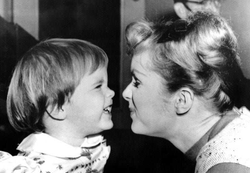 debbie reynolds with young carrie fisher debbie reynolds with young carrie fisher