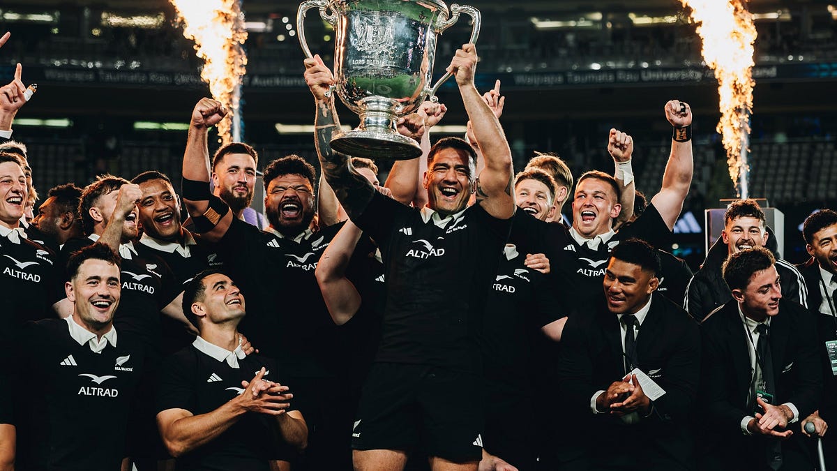 The Wrap: 50-19 Bledisloe Cup blowout franks the recent South African form line