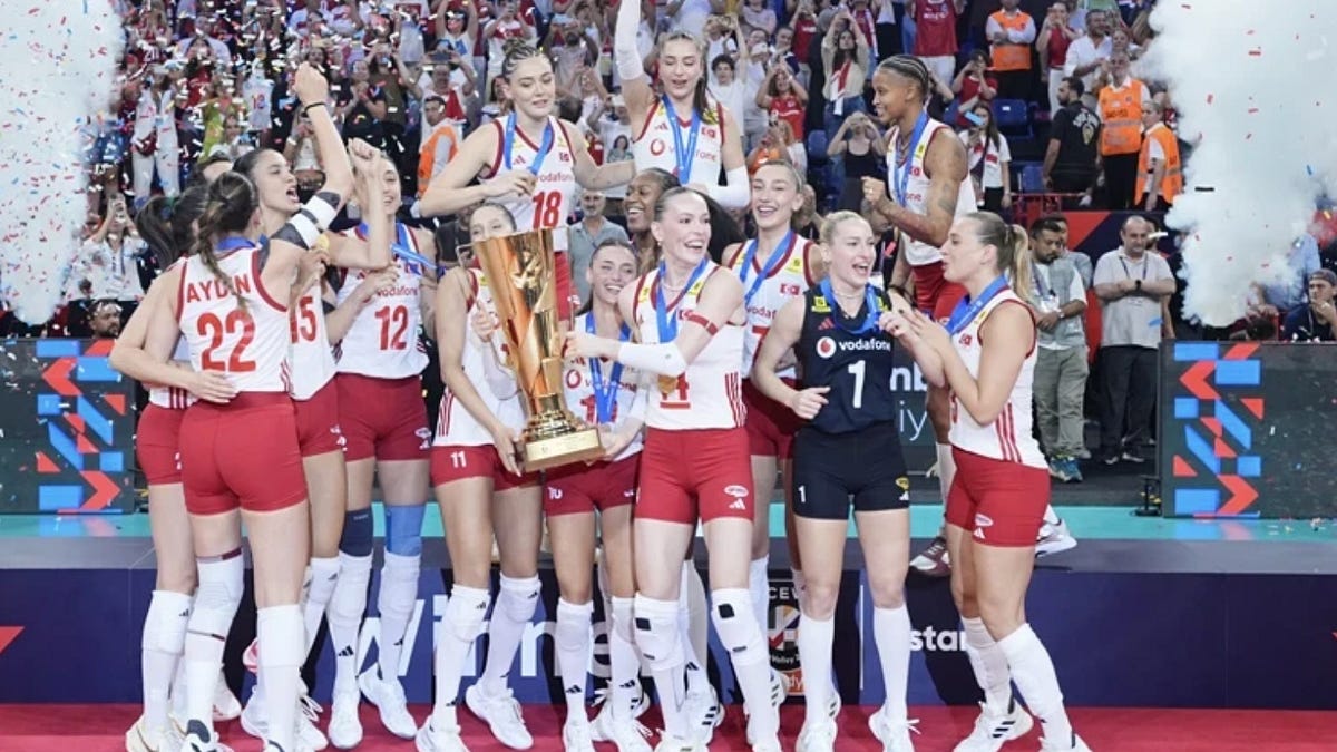 Muhteşem Bir Final ve Voleybol Şöleni, Fakat Şu Tatsızlıkları Anmadan da Geçmeyelim