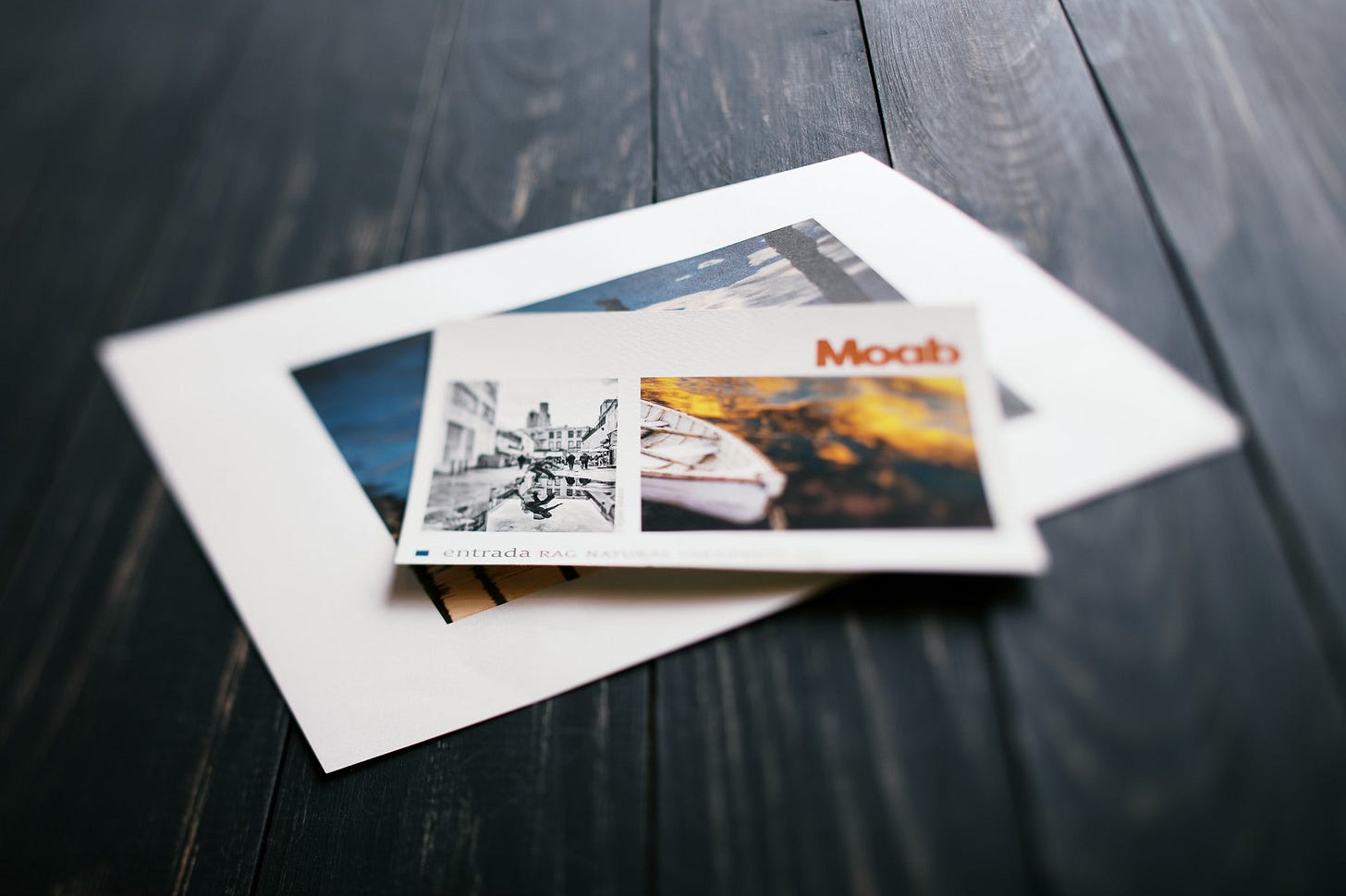 picture showing confusing depth and plane of focus