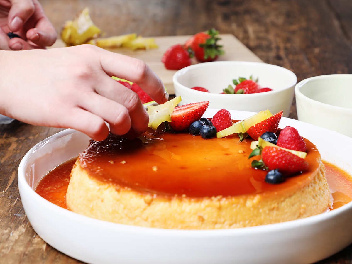 decorating flan with sliced fruit decorating flan with sliced fruit
