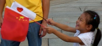 girl-with-flags