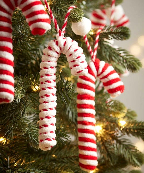 Supersoft Candy Cane Garland