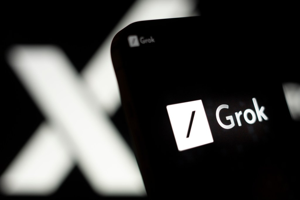 Screenshots show xAI's chatbot Grok on X's web app | TechCrunch Screenshots show xAI's chatbot Grok on X's web app | TechCrunch