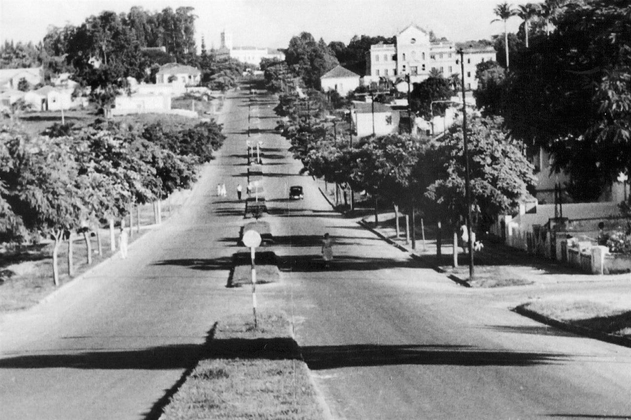 Transformada ao longo do tempo, a Avenida Independência foi sonhada por Orlandina em sua carta deixada na Cápsula do Tempo da EE Sud Mennucci