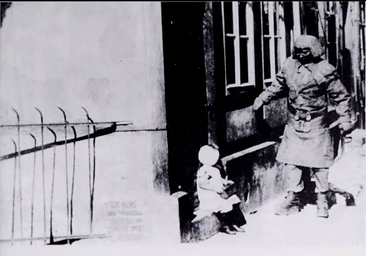 May be a black-and-white image of 1 person May be a black-and-white image of 1 person
