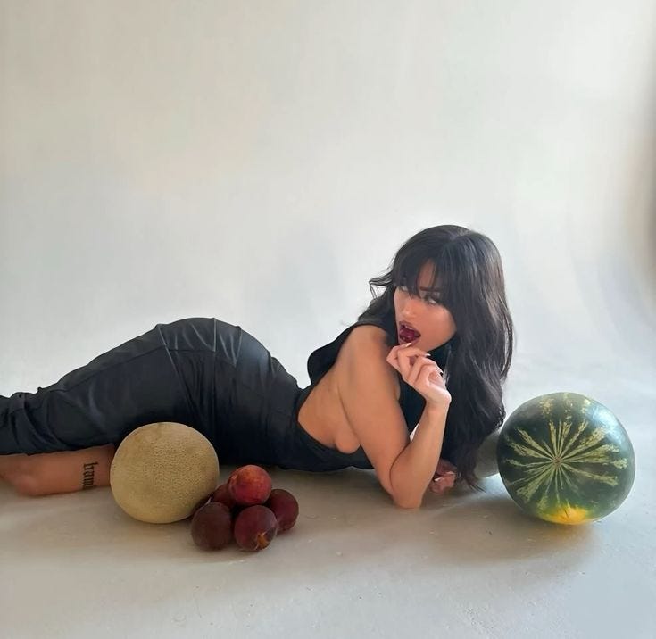 Miranda Raschell (@ehcico on ig)