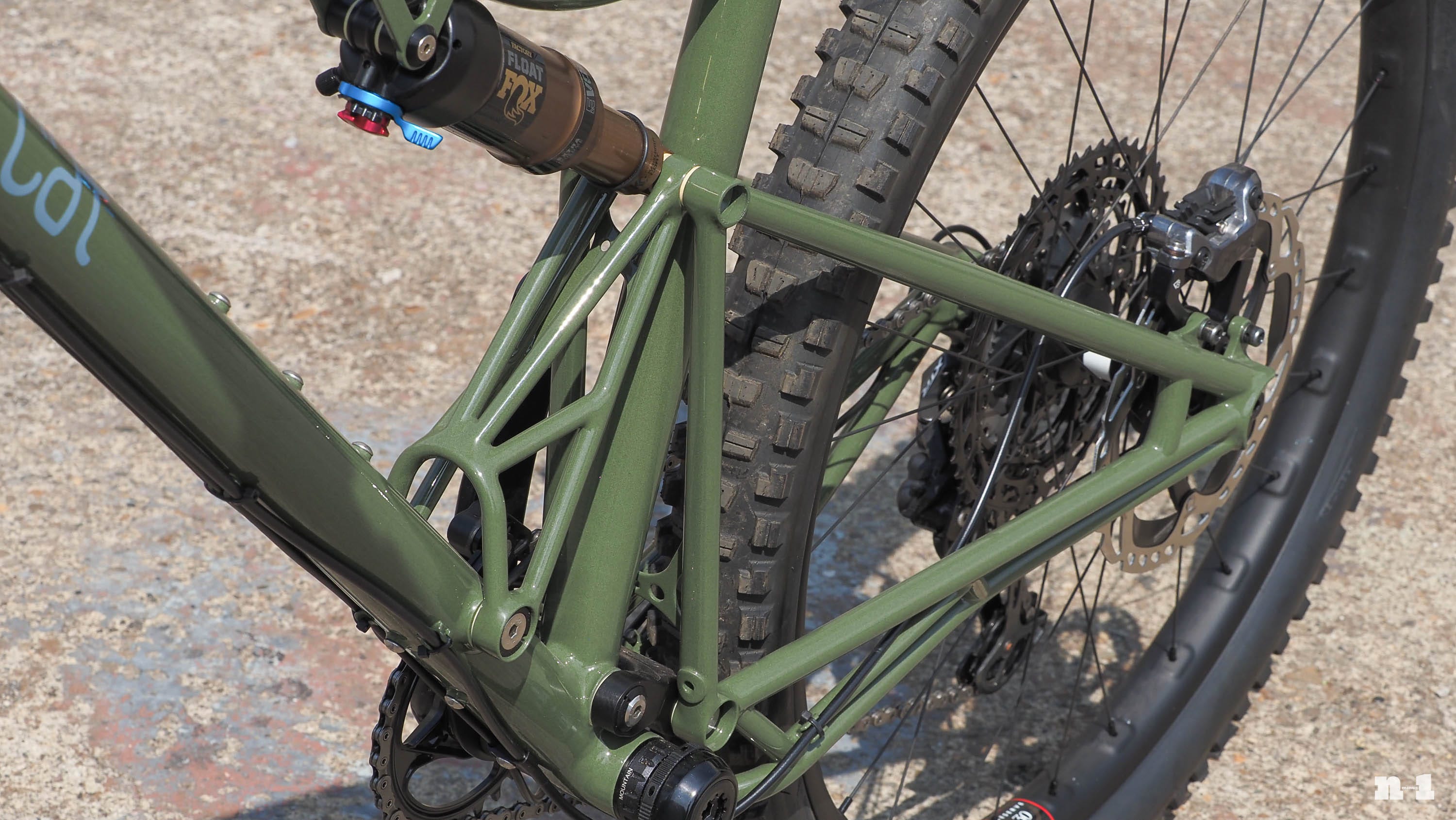 Black Cat Bicycles full-suspension mountain bike truss link