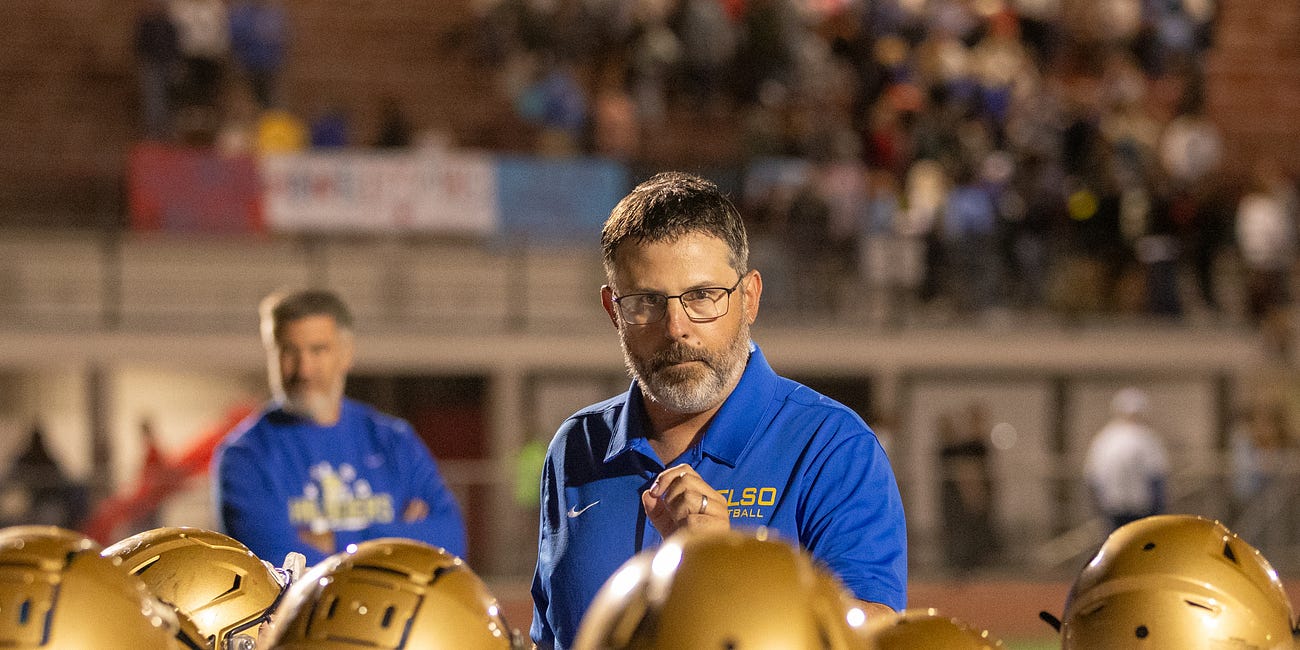 High School Football Roundup: Kelso runs the rock for road win at River Ridge