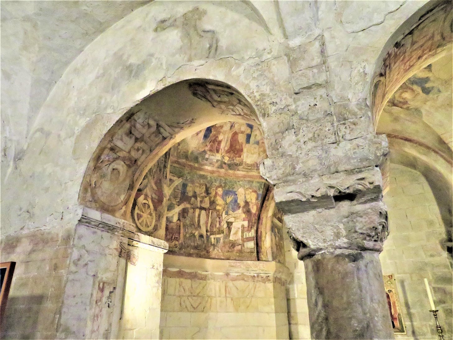 No photo description available.