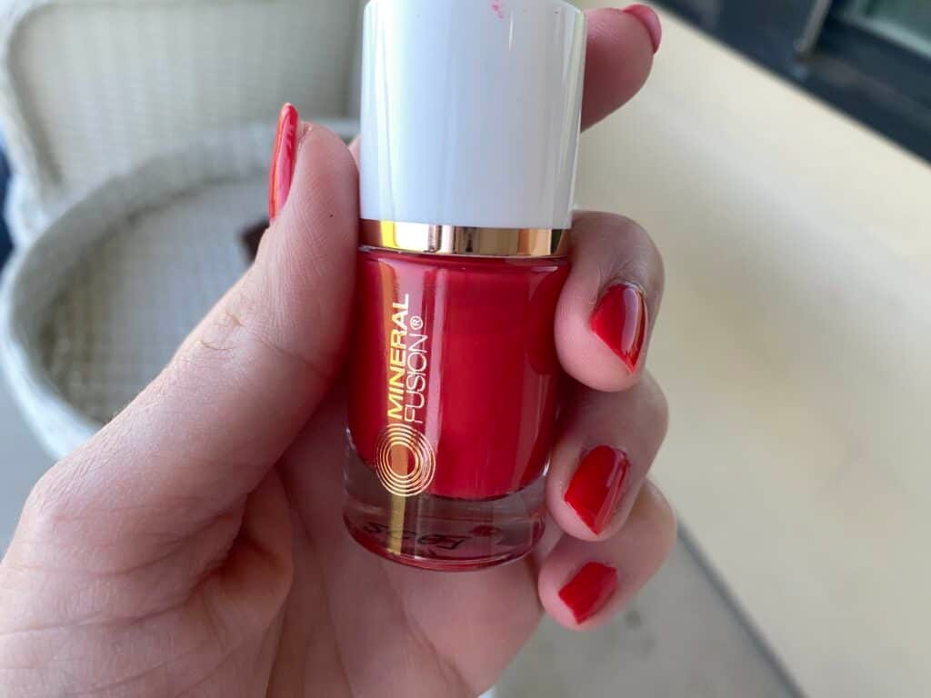 "Bright Red" Eco Friendly Nail Polish, by Mineral Fusion | Summer Nails "Bright Red" Eco Friendly Nail Polish, by Mineral Fusion | Summer Nails