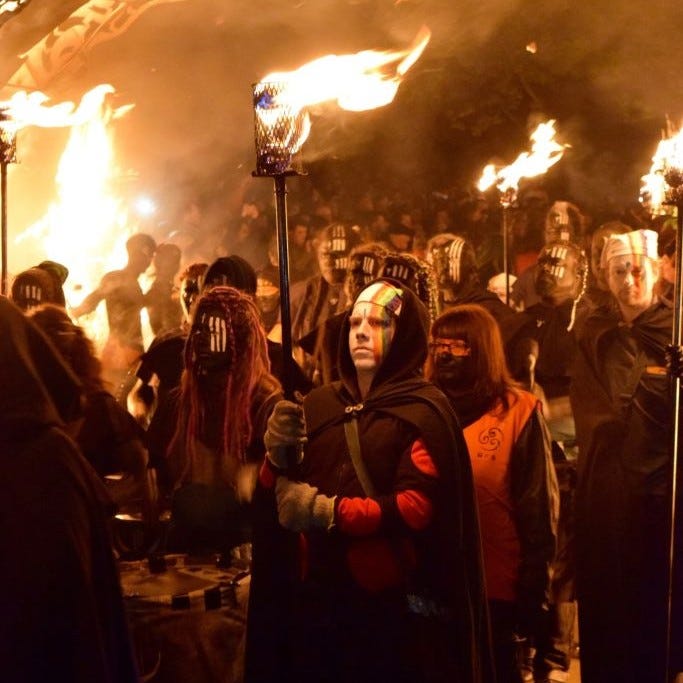 Beltane-Fire-Festival-Edinburgh-Scotland-©-Ross-Rankin-Dreamstime-54033562-e1460146579512 Beltane-Fire-Festival-Edinburgh-Scotland-©-Ross-Rankin-Dreamstime-54033562-e1460146579512