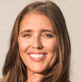 Parrish civic activist Jennifer Hamey launches bid to unseat Manatee Commissioner James Satcher
