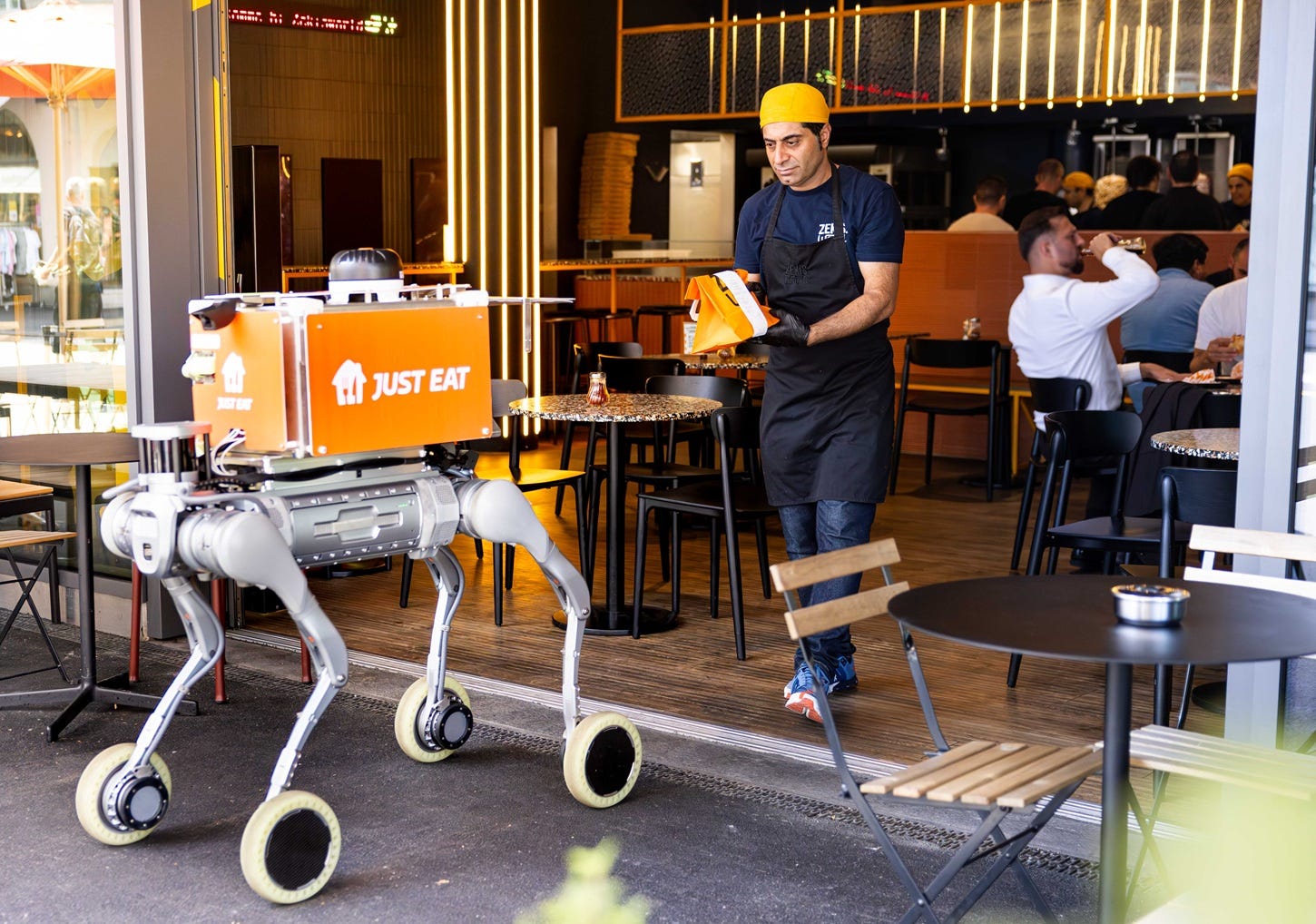Thuisbezorgd.nl zet bezorgrobots in - Frituurwereld
