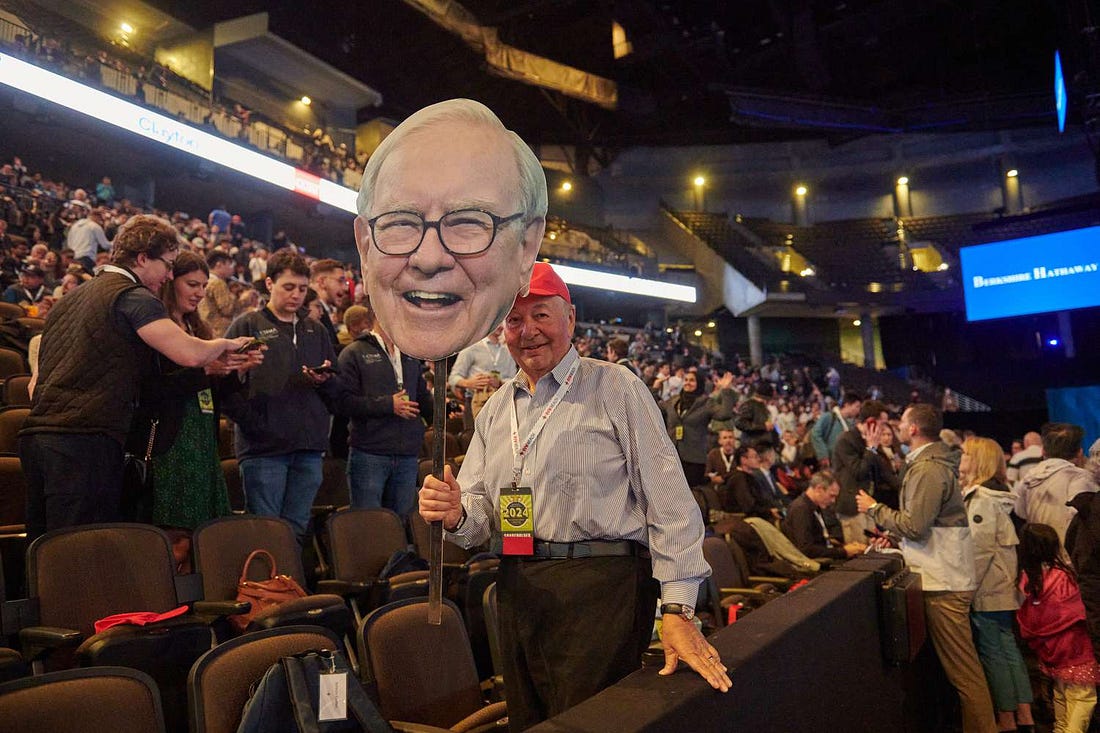 Why Warren Buffett's Annual Meeting Is a Can't-Miss Event for Investors and  How You Can Join Them